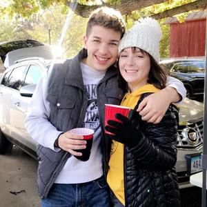 Meet your Posher, Cameron